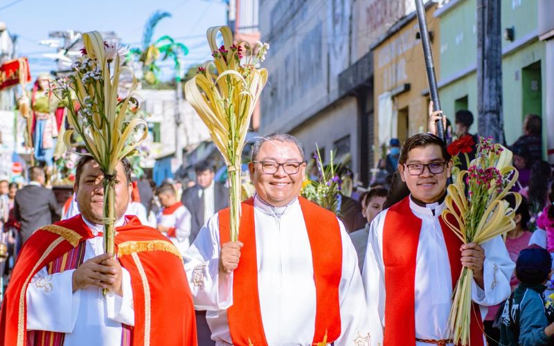 El padre Julio: un ministerio de cercanía y esperanza