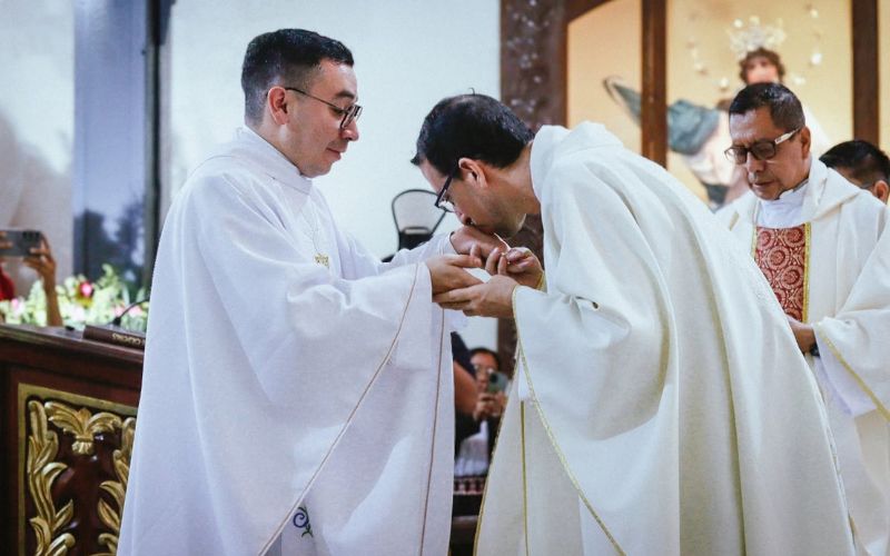 «Un milagro latente»: la ordenación sacerdotal del padre David